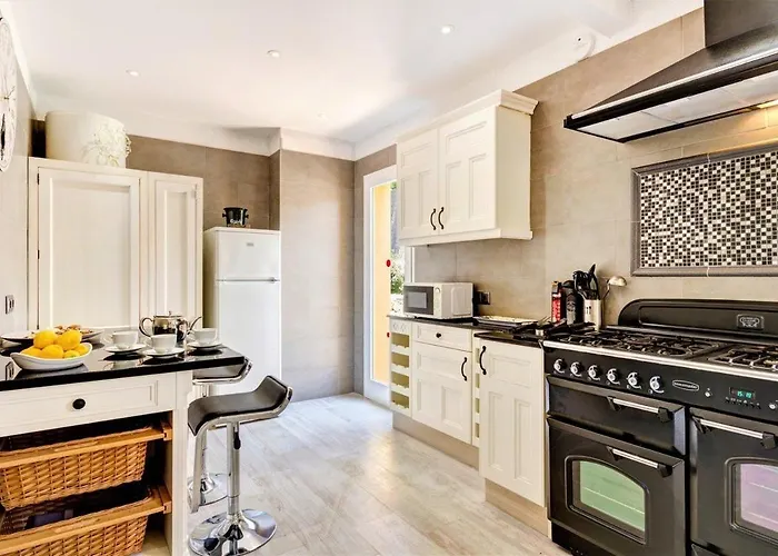 Daniel By Select * אלאיור