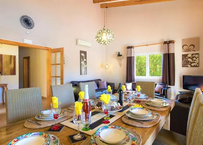 Daniel By Select Alaior